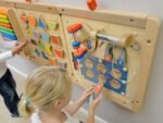 Edukacinė sieninė lenta magnetizmo tyrinėjimui