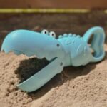 Ekologiškas krokodilo formos smėlio ir vandens kastuvėlis – Paveikslėlis 2