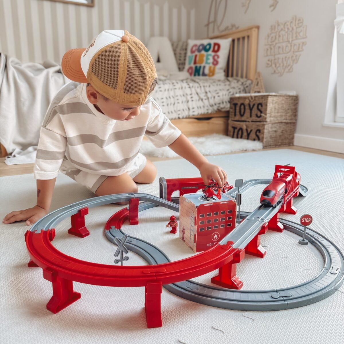 Elektrinis ugniagesių traukinukas su trasa ir technika, 92 dalių – Paveikslėlis 4