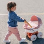 Gilus lėlių vežimėlis su plastikiniu lopšiu ir stogeliu – Paveikslėlis 6