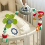 Interaktyvus žaidimų lankas su lopšinėmis ir švieselėmis – Paveikslėlis 2