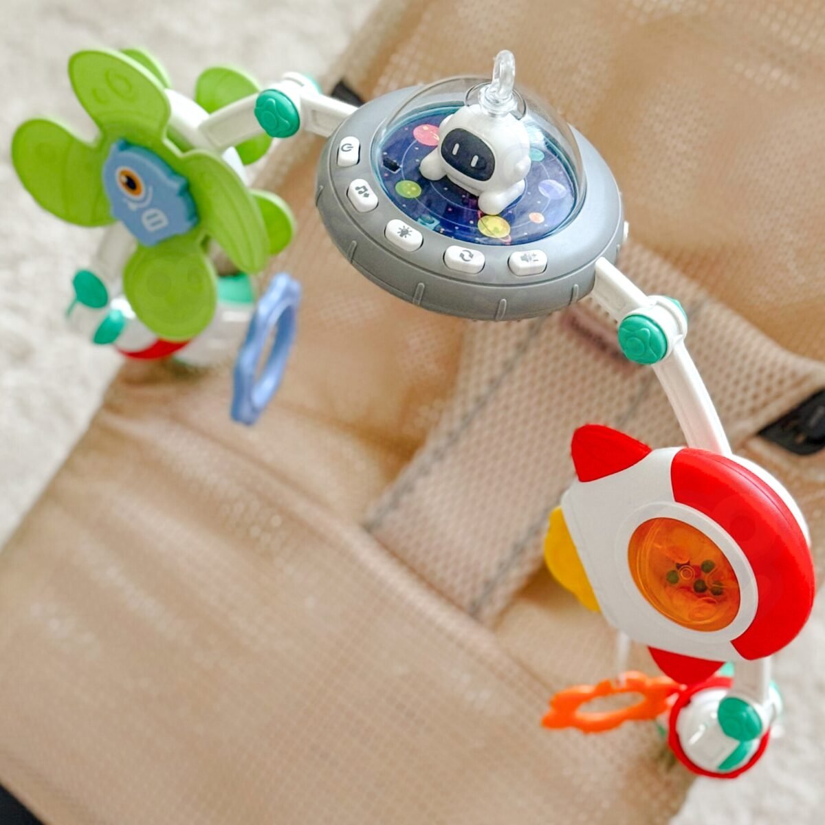 Interaktyvus žaidimų lankas su lopšinėmis ir švieselėmis – Paveikslėlis 4