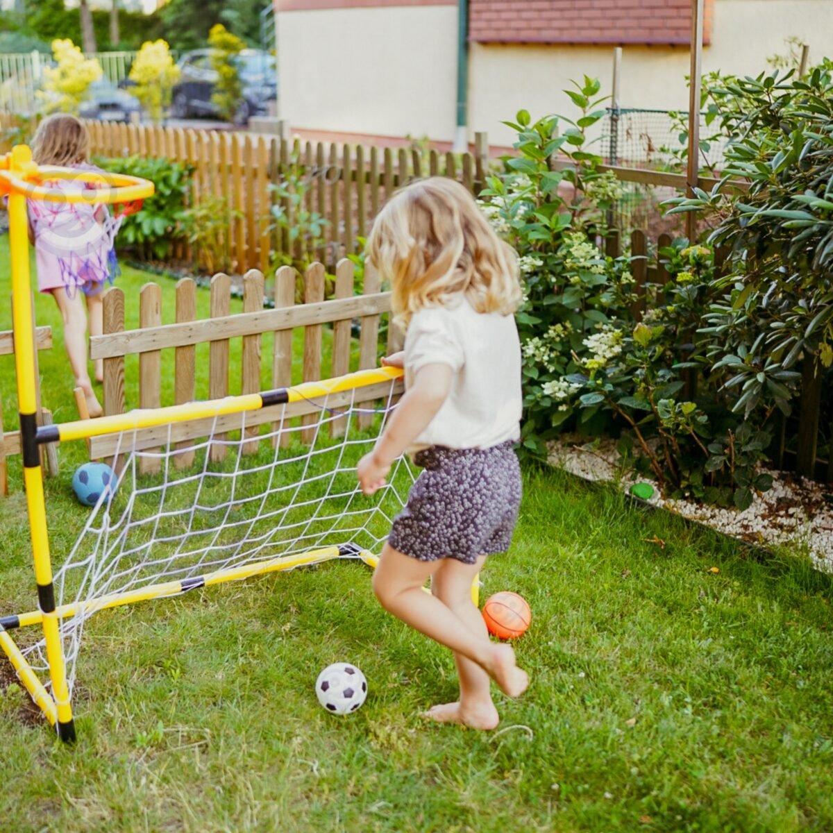 Krepšinio ir futbolo 2in1 rinkinys su kamuoliais ir pompa – Paveikslėlis 3