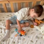 Lavinamasis lėktuvo konstravimo rinkinys su įrankiais ir lipdukais