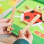 Loginė medinė magnetinė dėlionė su pavyzdžiais, 49 dalių