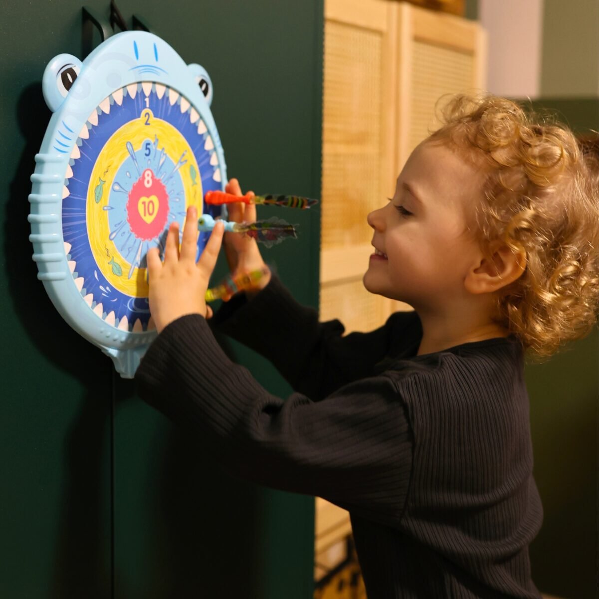 Magnetinis smiginis ryklio forma – Paveikslėlis 2