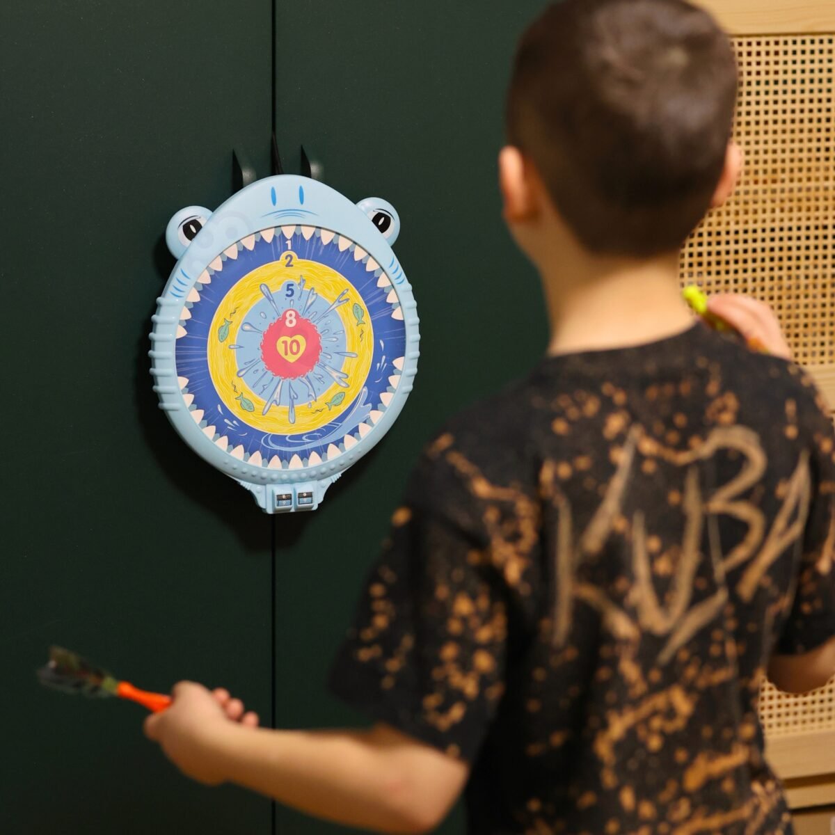 Magnetinis smiginis ryklio forma – Paveikslėlis 4