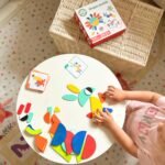 Medinė Montessori lavinamoji dėlionė su 55 detalėmis ir 40 paveikslėlių