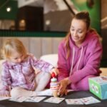 Medinė Montessori lavinamoji dėlionė su formomis ir gyvūnėliais