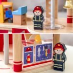 Medinė gaisrinė stotis, 14 dalių – Paveikslėlis 6