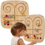 Medinė sieninė lavinamoji lenta su sensoriniu labirintu