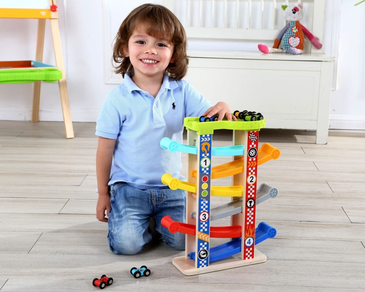 Medinė spalvota mašinėlių trasa su čiuožykla – Paveikslėlis 8