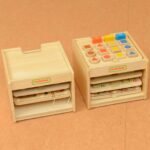 Medinė spintelė trims edukacinėms lentelėms – Paveikslėlis 4