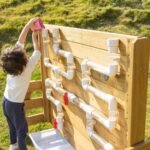 Medinė žaidimų sienelė vandeniui ir smėliui – Paveikslėlis 3