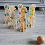 Mediniai kėgliai vaikams, gėlių formos, su kamuoliu – Paveikslėlis 6