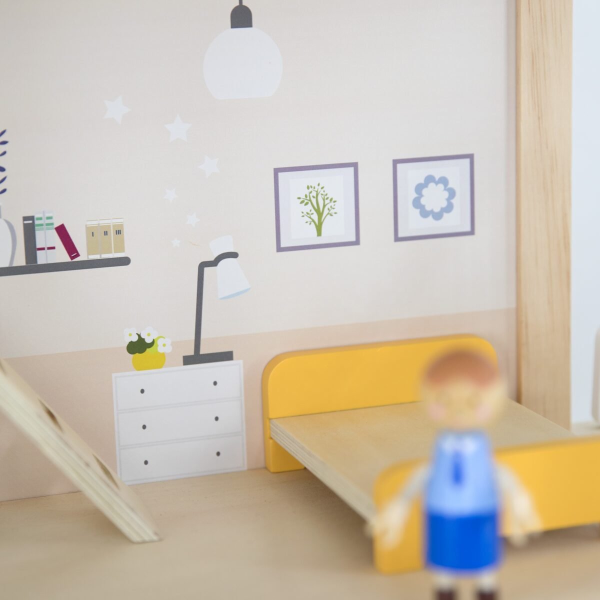 Medinis didelis lėlių namelis su baldais ir priedais – Paveikslėlis 10