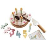 Medinis gimtadienio tortas su braškėmis