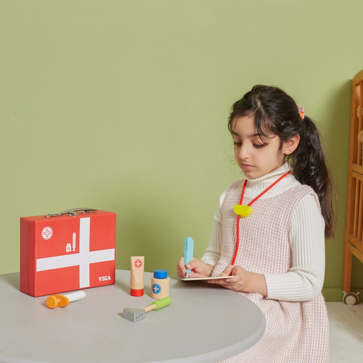 Medinis gydytojo rinkinys lagamine – Paveikslėlis 7