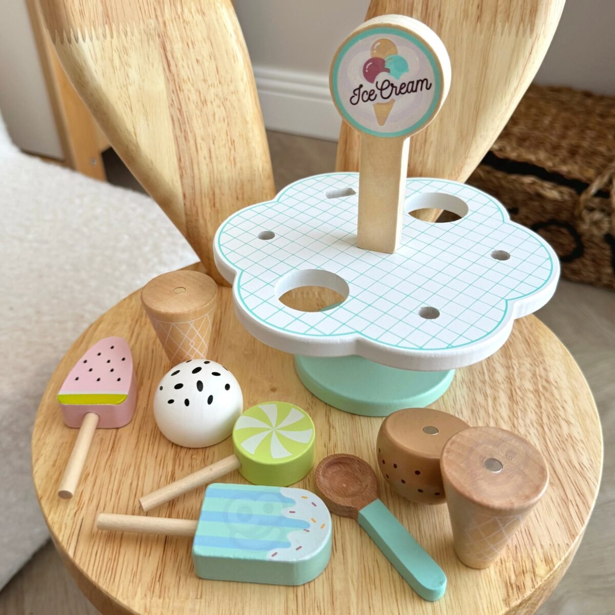 Medinis ledų rinkinys su magnetais ir stovu – Paveikslėlis 9