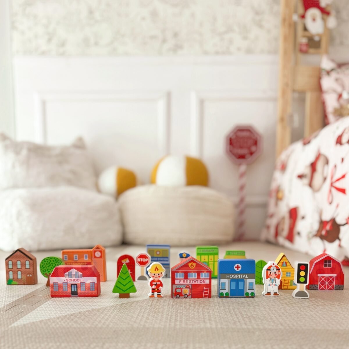 Medinis miesto statybos rinkinys su figūrėlėmis – Paveikslėlis 4