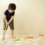 Medinis mini golfo rinkinys su įvairiomis kliūtimis