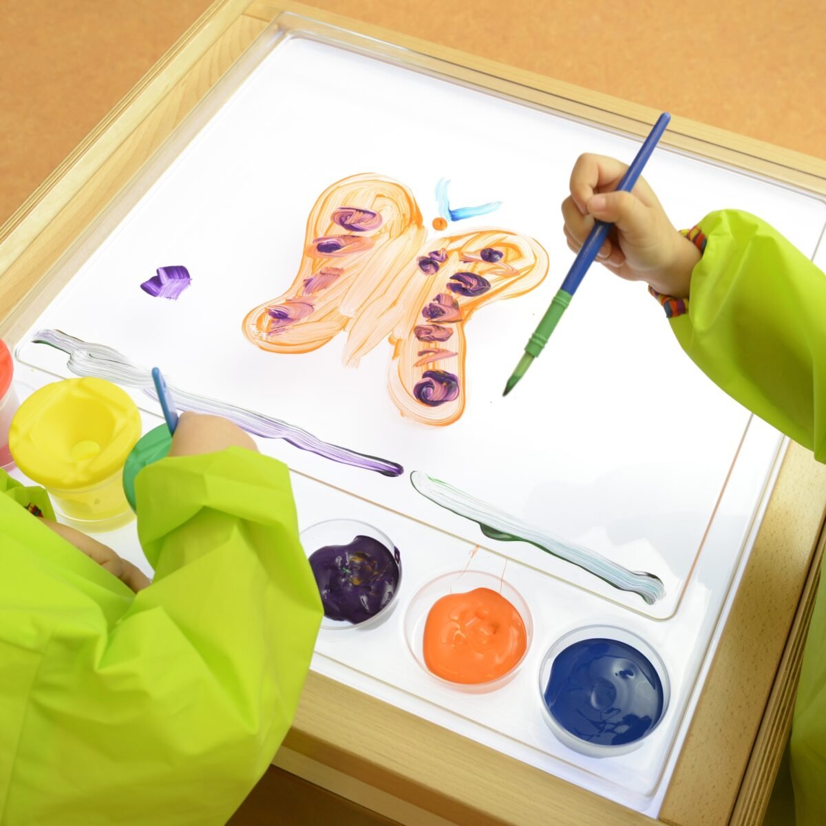 Medinis sensorinis šviesos stalas su skaidriu piešimo padėklu – Paveikslėlis 2