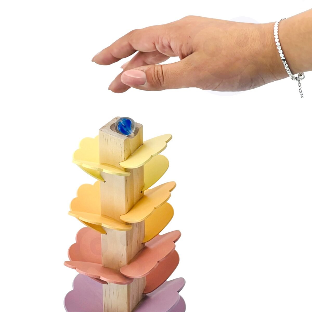 Medinis spiralinis rutuliukų bokštas su garsais – Paveikslėlis 4