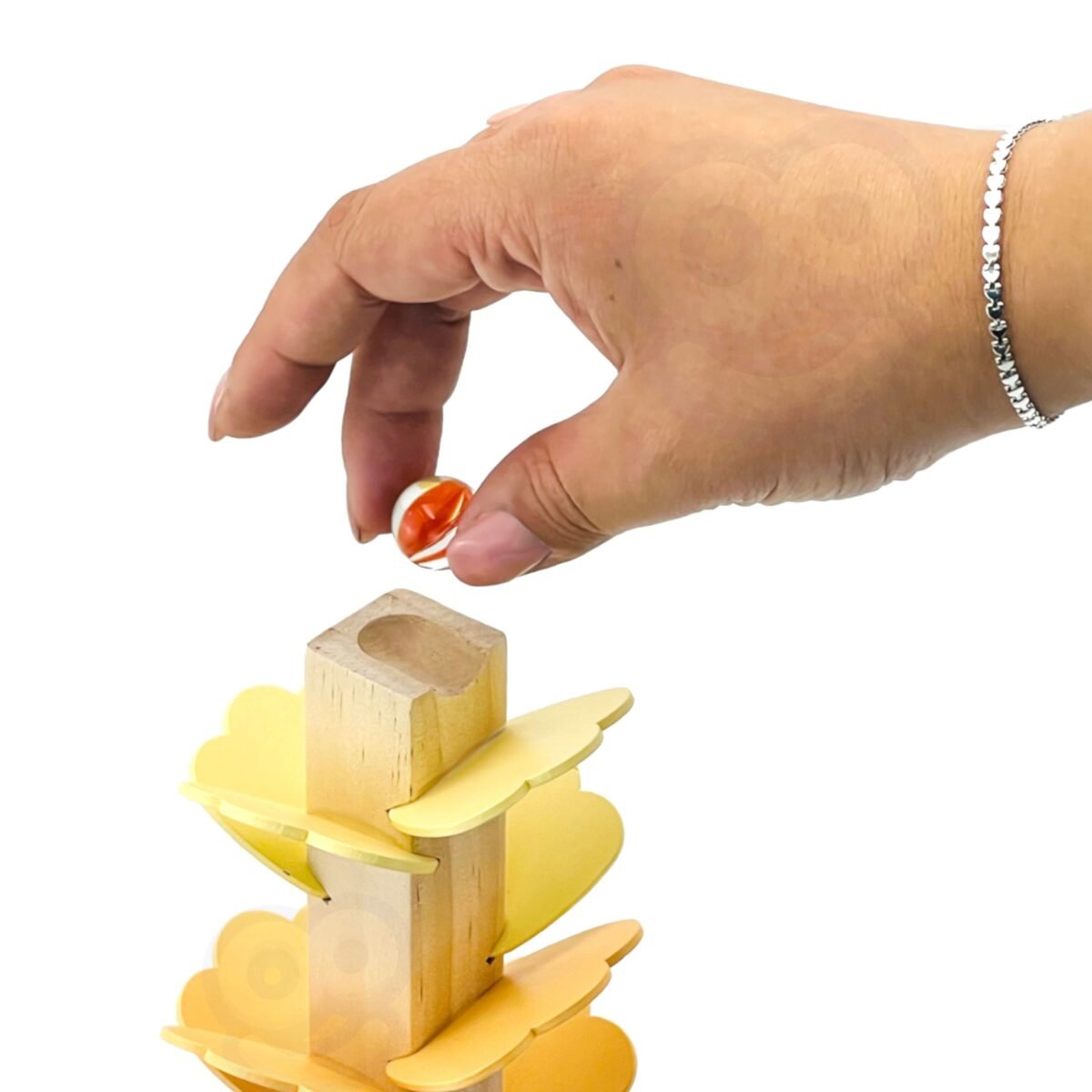 Medinis spiralinis rutuliukų bokštas su garsais – Paveikslėlis 5