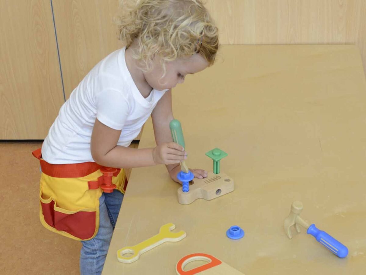 Medinis staliaus įrankių rinkinys su diržu, 12 dalių – Paveikslėlis 5