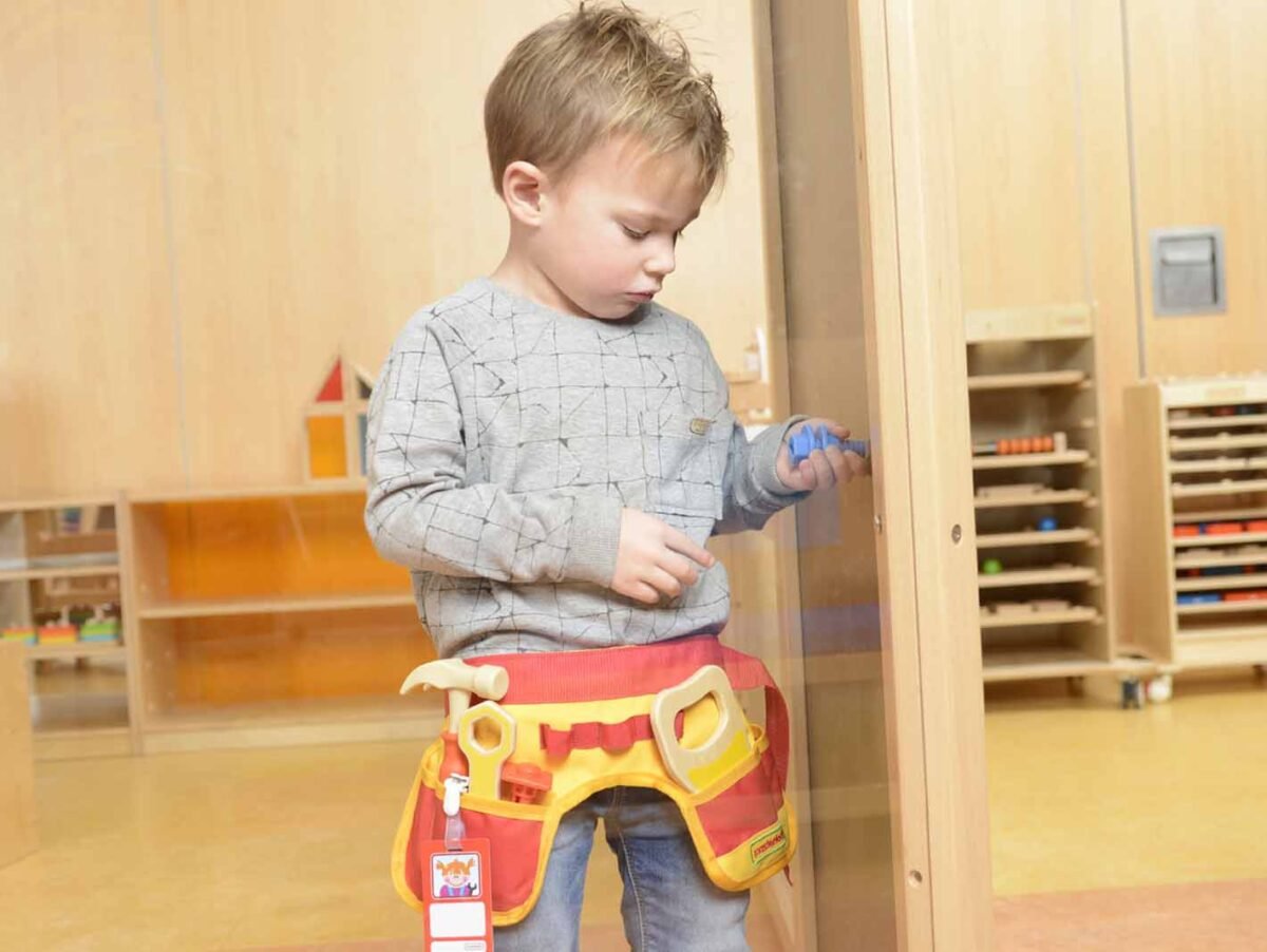 Medinis staliaus įrankių rinkinys su diržu, 12 dalių – Paveikslėlis 7