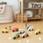 Medinis transporto priemonių ir kelio ženklų rinkinys medinėje dėžutėje – Paveikslėlis 7