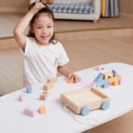 Medinis traukiamas vežimėlis su 20 kaladėlių – Paveikslėlis 5