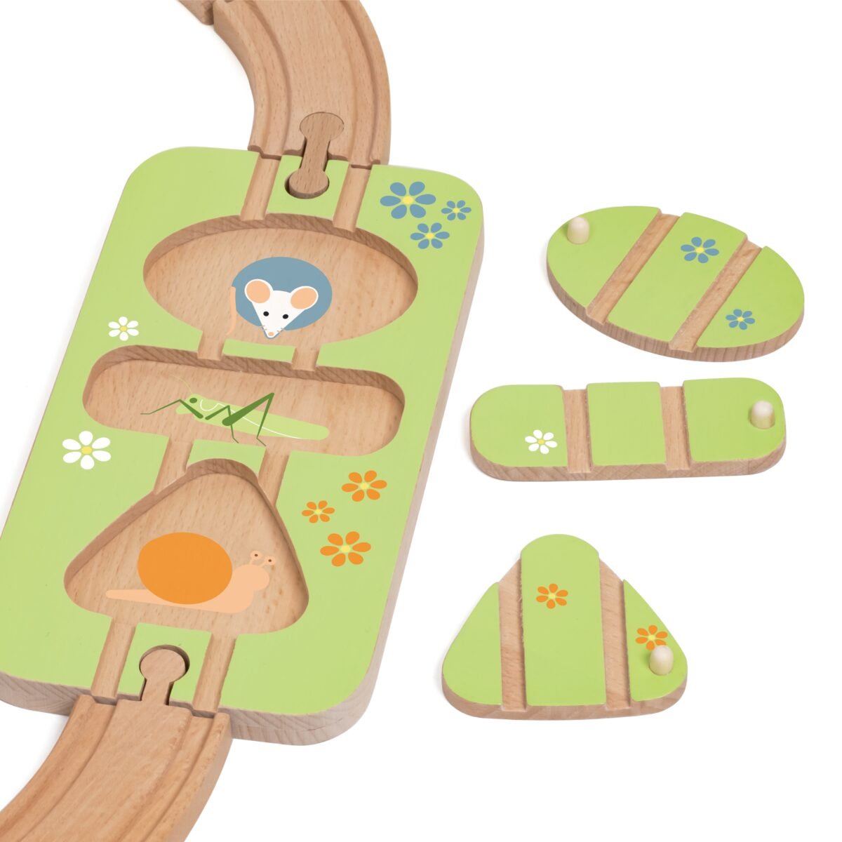 Medinis traukinio rinkinys su formų rūšiuokle, 40 detalių – Paveikslėlis 9