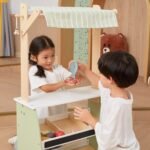 Medinis turgelio prekystalis su maisto prekių rinkiniu – Paveikslėlis 4