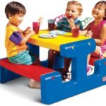 Mėlynas vaikiškas pikniko stalas su suoliukais