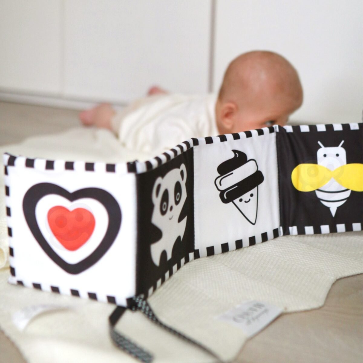 Montesori lavinamasis jutiminis rinkinys 7 viename kūdikiams 0-2 mėn. – Paveikslėlis 6