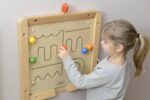 Montessori lavinamoji lenta su stumdomu labirintu