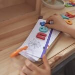 Montessori medinė abėcėlės dėlionė raidžių ir žodžių mokymui, 57 el.