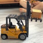 Nuotolinio valdymo krautuvo modelis su krano funkcija 1:24