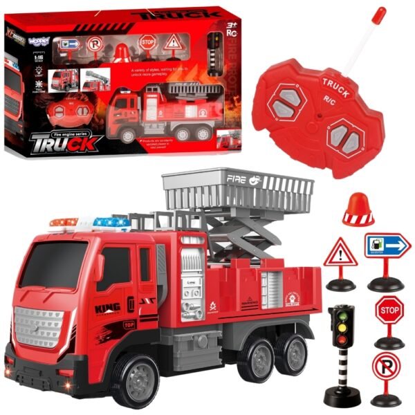 Nuotoliniu būdu valdomas gaisrinis automobilis su keltuvu