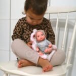 Pirmoji lėlė-kūdikis su pleduku su ausytėmis – Paveikslėlis 4