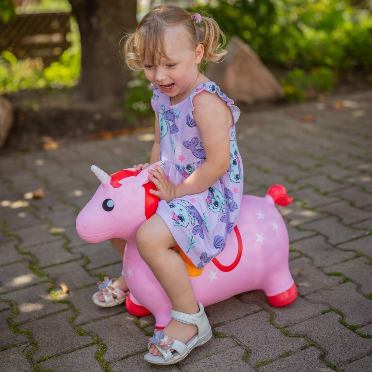 Pripučiamas rožinis vienaragis šokliukas su pompa – Paveikslėlis 3