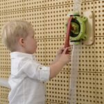 Pliušinis raminantis meškutis su svoriu, 65 cm, 2,5 kg – Paveikslėlis 6