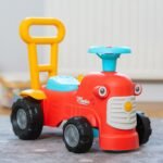 Raudonas paspiriamas traktoriukas-stumdukas su daiktadėže vaikams nuo 1 metų – Paveikslėlis 8