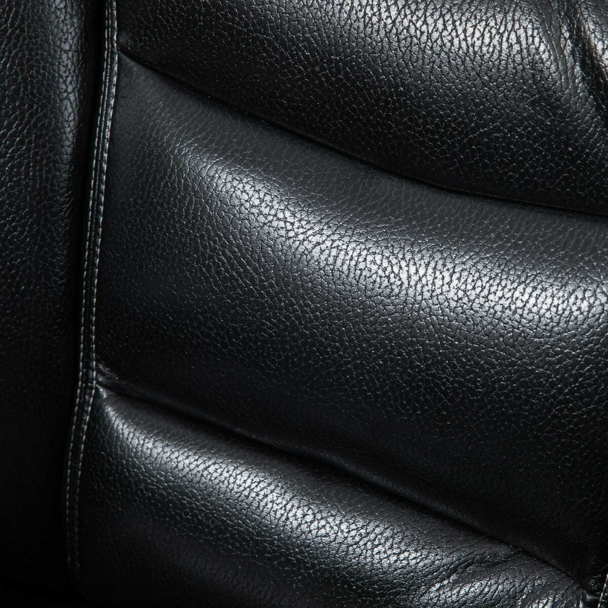 Relaksacinis krėslas su pufu, 360° pasukimu ir reguliuojamu atlošu – Paveikslėlis 7