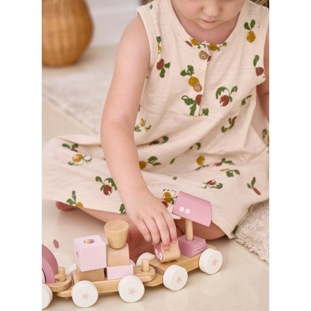 Medinis traukinukas su vagonėliais ir kaladėlėmis – Paveikslėlis 5