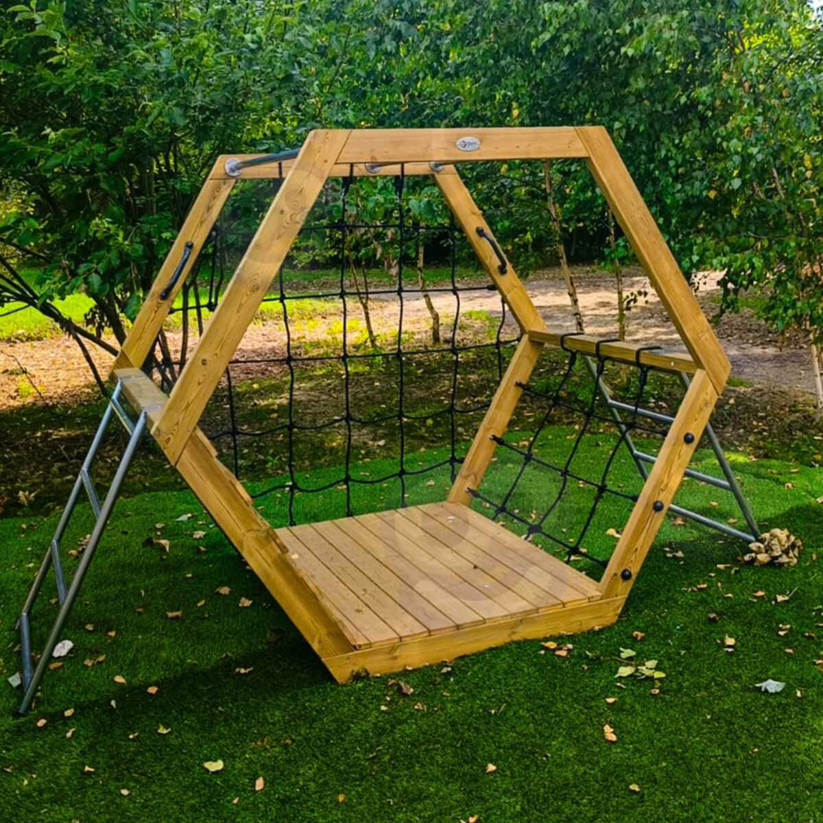 Šešiakampis medinis laipiojimo ir žaidimų kompleksas – Paveikslėlis 8