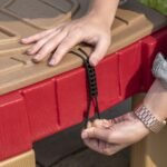 Smėlio stalas su dangčiu, automobilių trasa ir priedais – Paveikslėlis 16