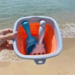 Sulankstomas silikoninis kibirėlis su grėbliuku ir kastuvėliu, oranžinis – Paveikslėlis 7