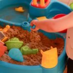 Vandens ir smėlio staliukas su malūnėliu ir 14 priedų – Paveikslėlis 6